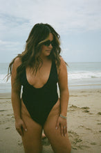 Load image into Gallery viewer, Ivy 1PC - Black
