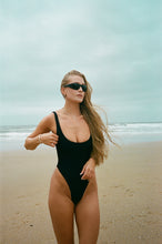 Load image into Gallery viewer, Alexa 1pc - Black
