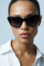 Load image into Gallery viewer, Camilla Sunglasses
