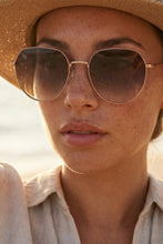 Load image into Gallery viewer, Bella Sunglasses
