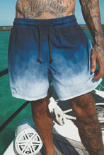 Load image into Gallery viewer, Atlantic Trunk
