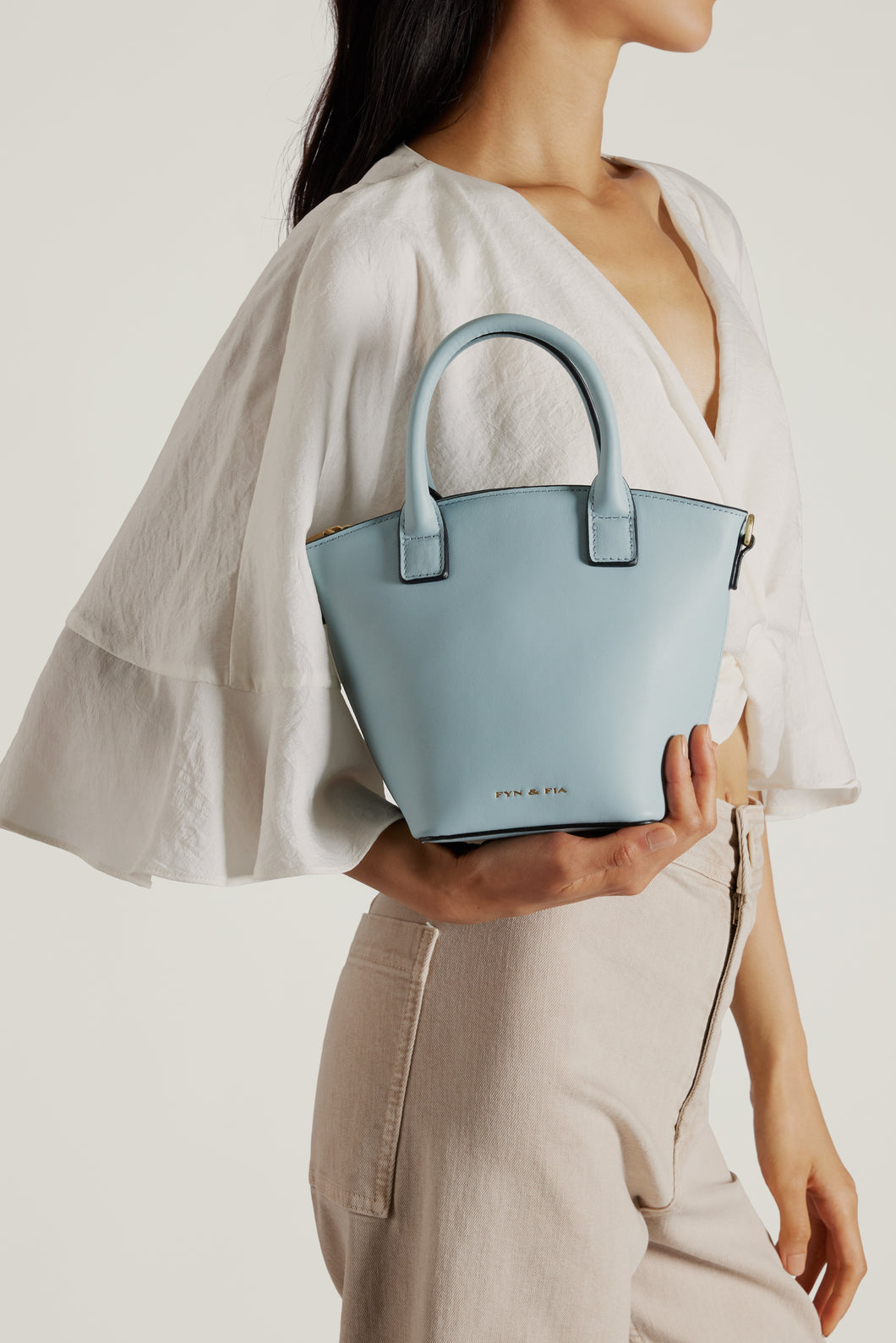 Sorrento Clamshell - Baby Blue