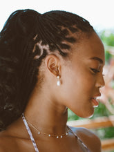 Load image into Gallery viewer, Holly Clamshell Earrings
