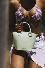 Load image into Gallery viewer, Sorrento Clamshell - Tea Green
