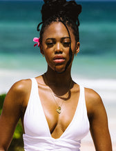 Load image into Gallery viewer, Olivia Earrings
