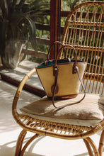 Load image into Gallery viewer, Salerno Clamshell Bag
