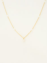 Load image into Gallery viewer, Amelia Pearl Necklace

