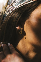 Load image into Gallery viewer, Olivia Earrings
