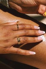 Load image into Gallery viewer, Lily Band Ring
